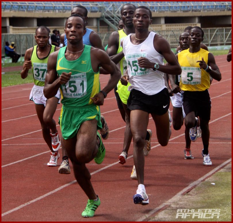 Athletes jostle for positions in the men's 5000m at Eko 2012/ Photo: LOC