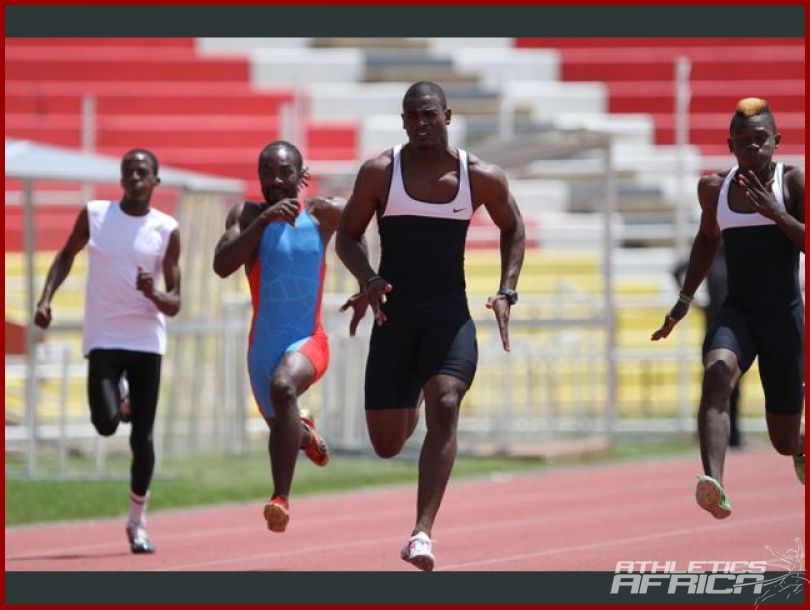 Hitjiverue Kaanjuka leads men's 100m / Photo: Namibia Sport