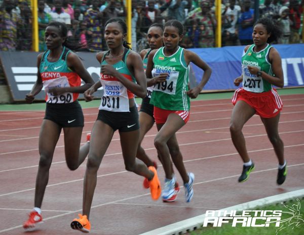 Kenya women lead in the 10,000m race/ Photo: Yomi Omogbeja